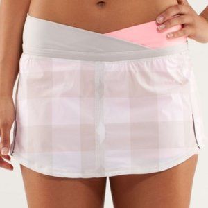 Lululemon Run: Pace Skirt Gray Coral Gingham sz. 6